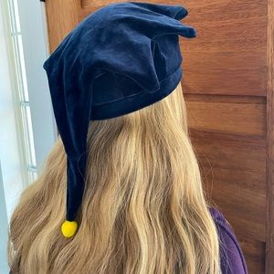 Dark blue Velour kids hats. New no tags,super cute